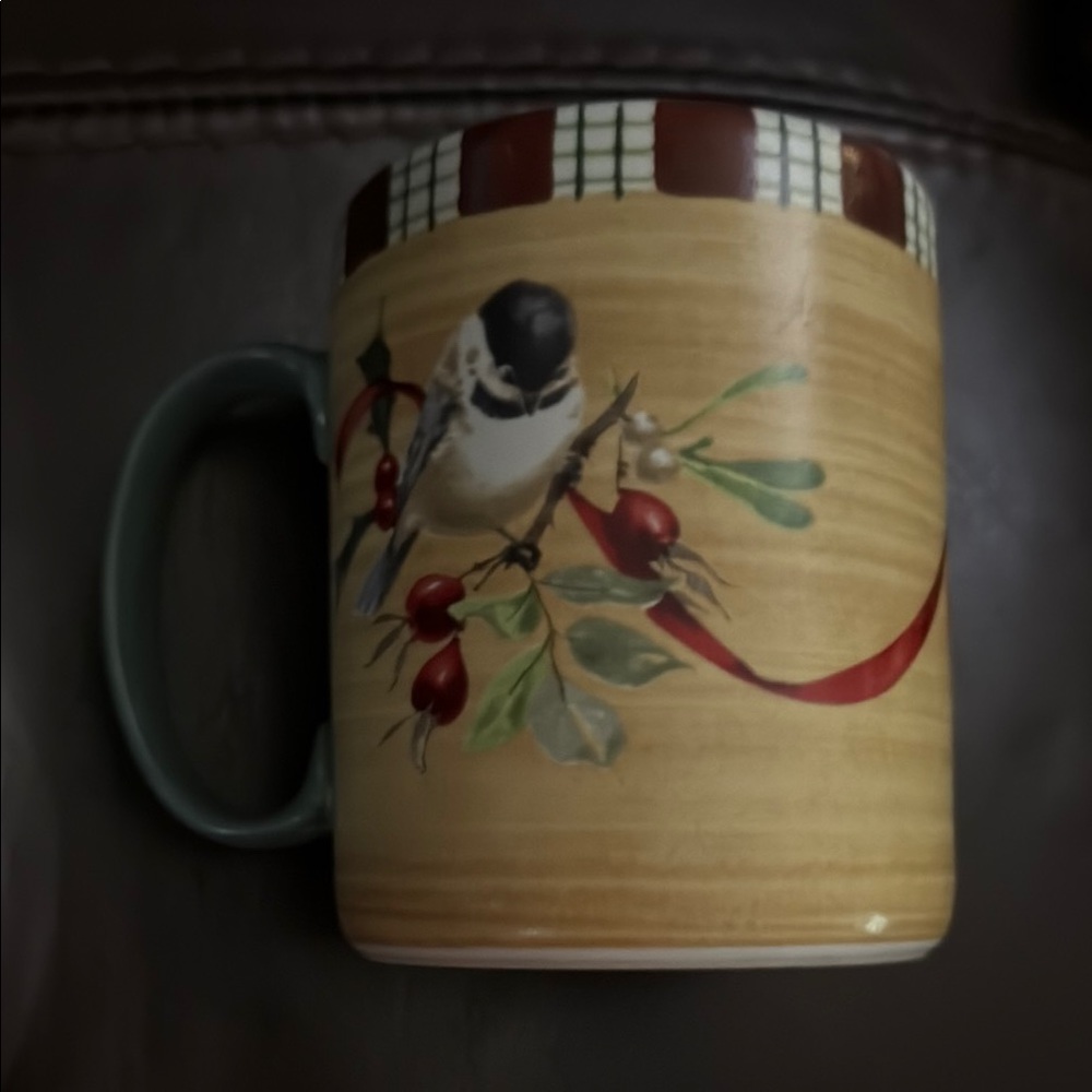 Lenox winter greetings everyday chickadee Ceramic Mug
